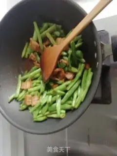 Make Four seasons of bean meat step 6