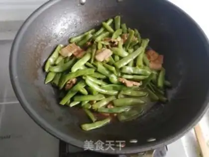 Make Four seasons of bean meat step 8