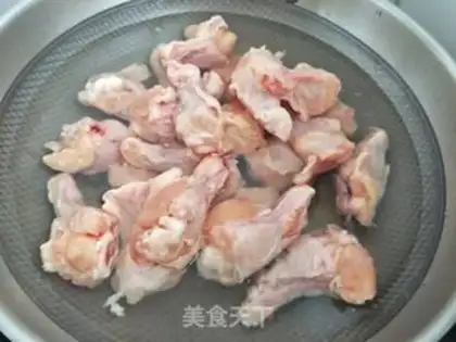 Make The red wings and potatoes step 1