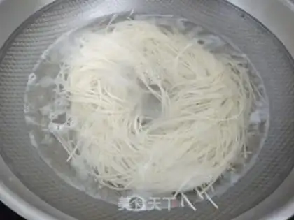 Make Vegetables cold noodles step 2