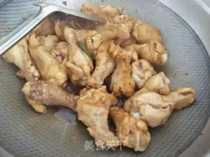 Make The red wings and potatoes step 6
