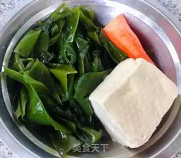 Make Sea belt tofu bone soup step 5