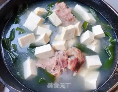 Make Sea belt tofu bone soup step 7