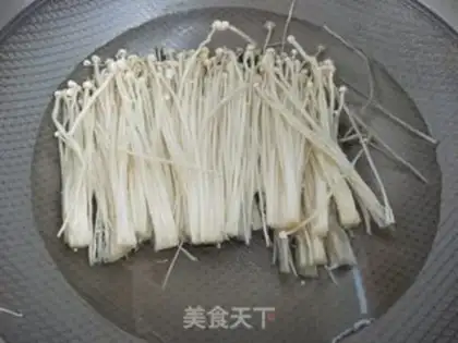 Make Frozen needle mushrooms step 2