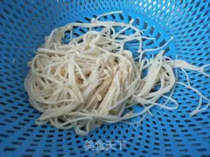 Make Onion oil step 2