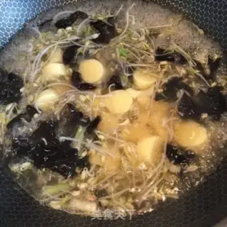 Make Green bean sprout soup step 5