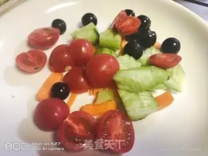 Make Bread and vegetable fruit salad step 3