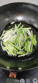 Make Onion noodles step 3