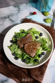 Make Blueberry beef salad step 8