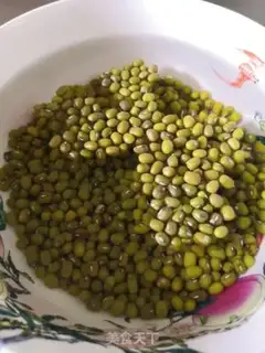 Make Green bean lilies step 0