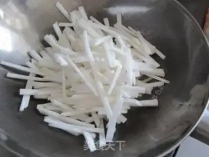 Make Sour radish fans step 2