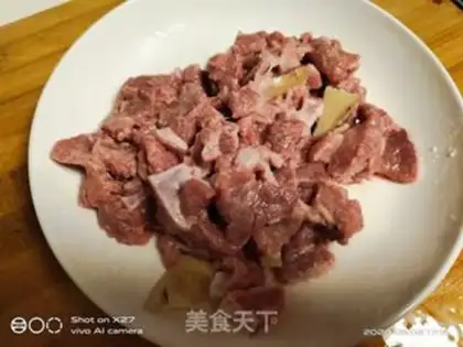 Make Beef and garlic step 0