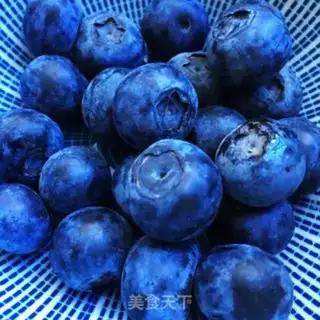 Make Banana blueberry oatmeal step 0