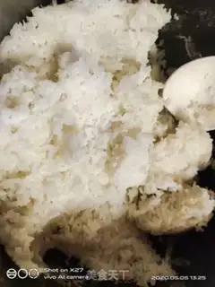 Make Paprika ham and egg fried rice step 2