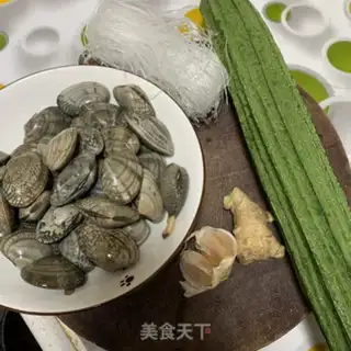 Make Scrambled clams step 0