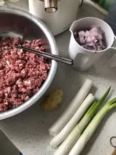 Make Spinach noodles step 1