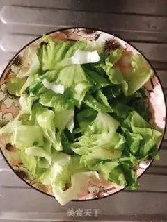 Make Sorrow salad step 0