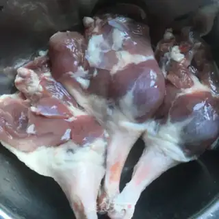 Make Homemade beer duck step 0
