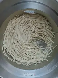 Make Plumbing oatmeal noodles step 2