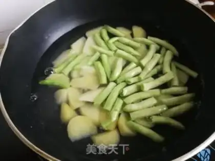 Make Potato bean noodle step 3