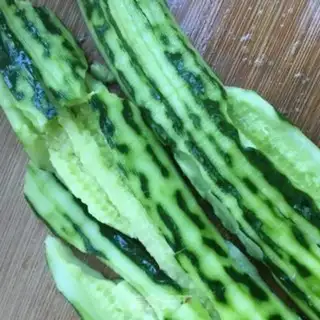 Make Garlic cucumber step 1