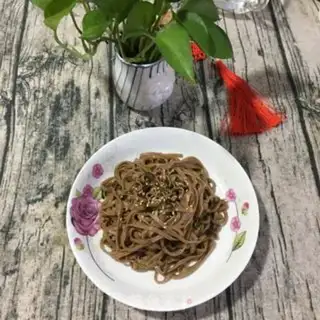 Make Onion greasy noodle step 6