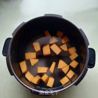 Make Pumpkin dates step 3