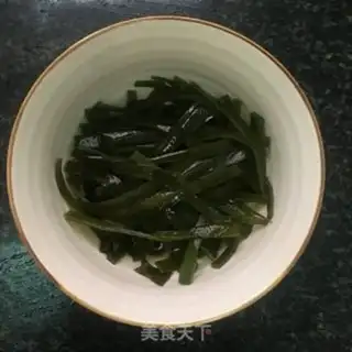 Make Seaweed green bean soup step 0