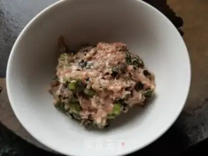 Make Squeeze eggs and beans step 2