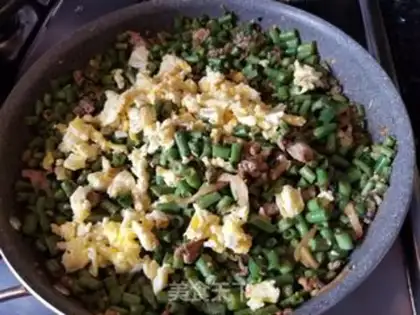 Make Squeeze eggs and beans step 11