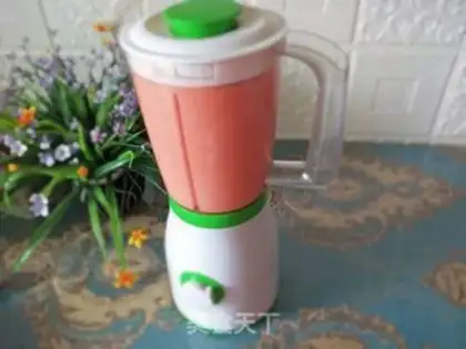 Make Ice-cold lemon melon juice step 4