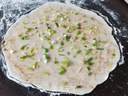 Make Onion lasagna step 2