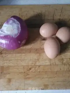 Make Onion fried eggs step 0