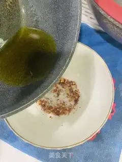 Make Wheat beef noodles step 1