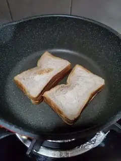 Make Bacon and barley toast step 1