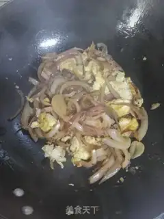 Make Onion fried eggs step 11
