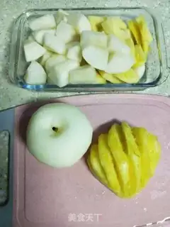 Make Fresh pineapple juice step 1