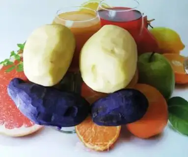 Make Garlic-coloured potatoes step 0