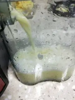 Make Fresh pineapple juice step 3