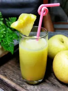 Make Fresh pineapple juice step 5