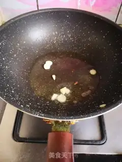 Make Garlic tomato chips step 3