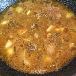 Make Curry potatoes and oxen step 5