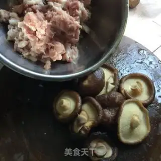 Make Penguin meat bun step 6