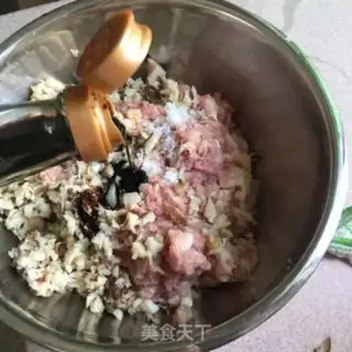 Make Penguin meat bun step 8