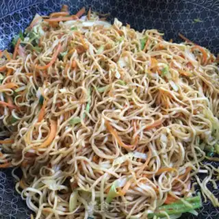 Make Fried omelet for the noodles step 8