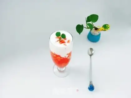Make Sour cream watermelon juice step 0