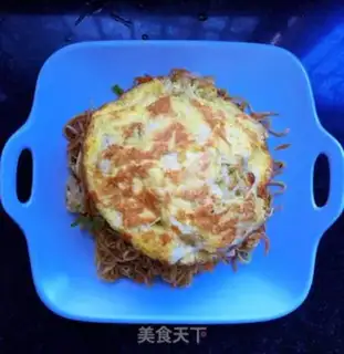 Make Fried omelet for the noodles step 11