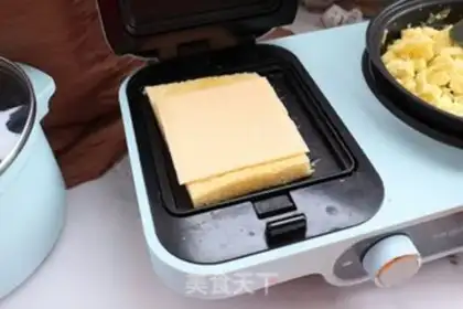 Make Slick cheese sandwich step 4