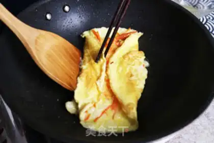 Make A thick egg sandwich step 0