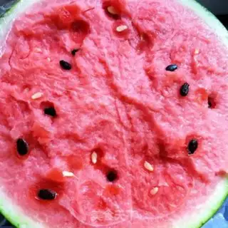 Make Now press watermelon juice step 0